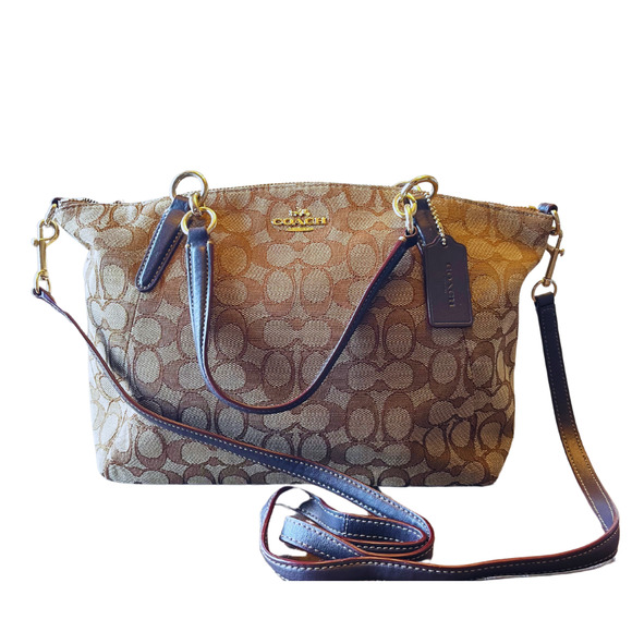 Coach Handbags - Coach Signature Kelsey Satchel with Crossbody Strap EUC